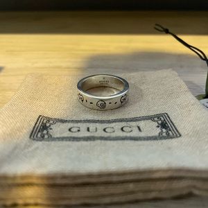 Gucci ghost ring